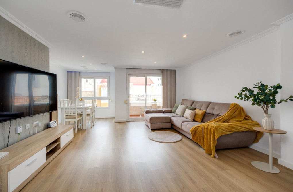 Resale - Apartment - Torrevieja - Centro