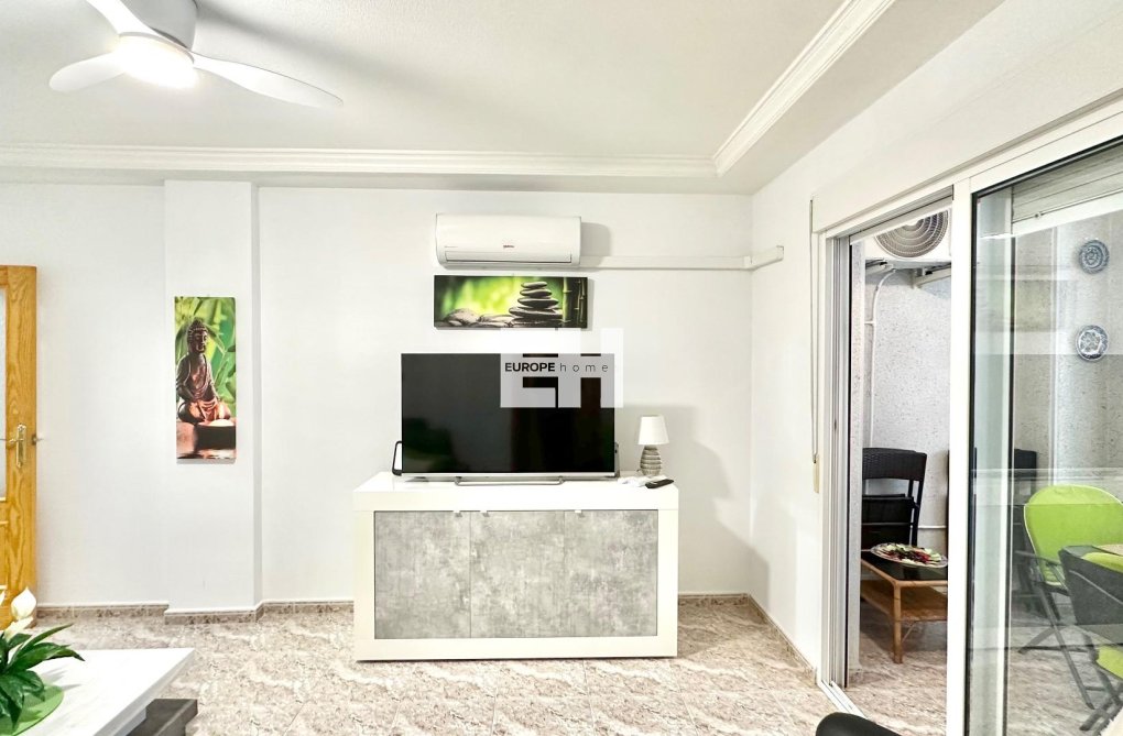 Resale - Apartment - Torrevieja - Centro