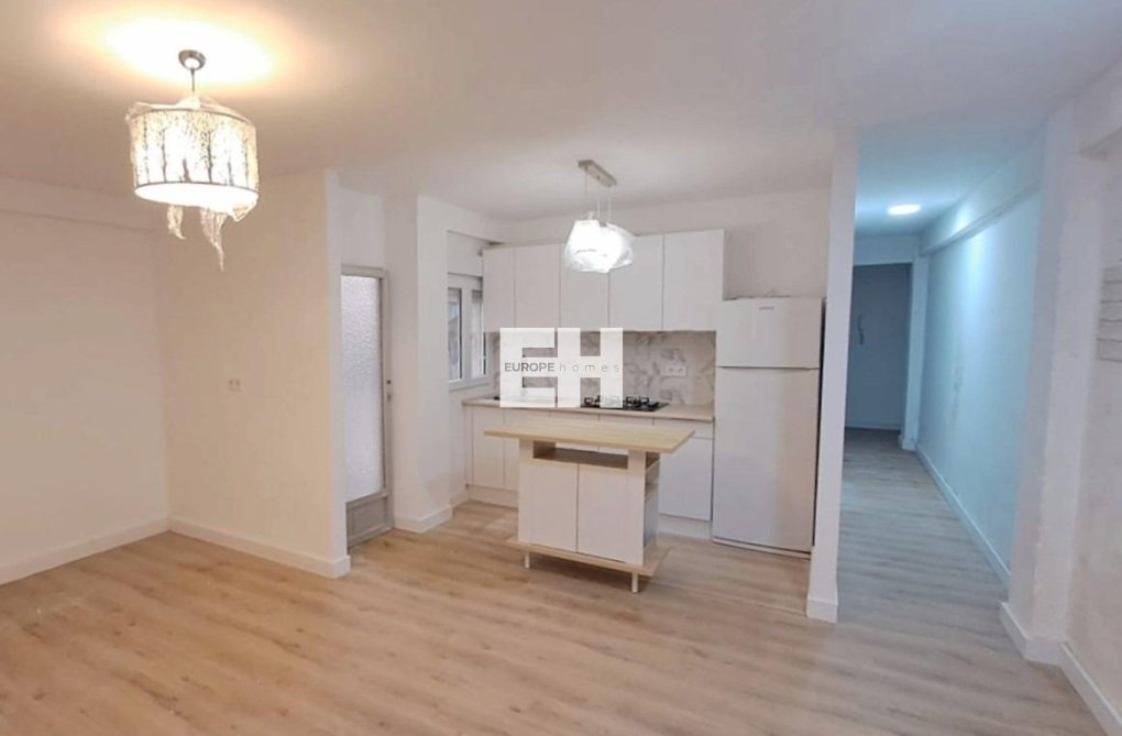 Resale - Apartment - Torrevieja - Centro