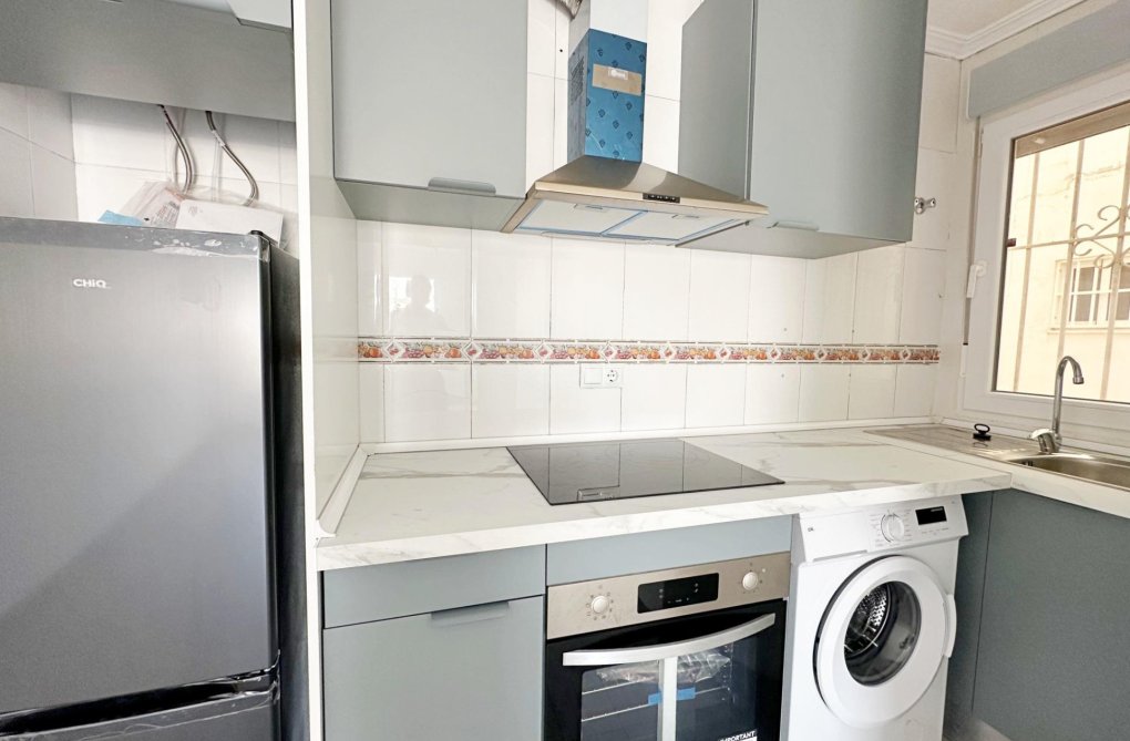 Resale - Apartment - Torrevieja - Centro