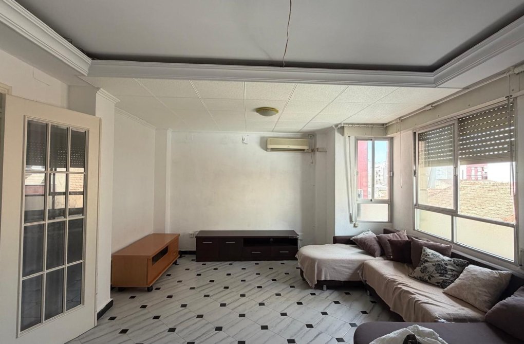 Resale - Apartment - Torrevieja - Centro