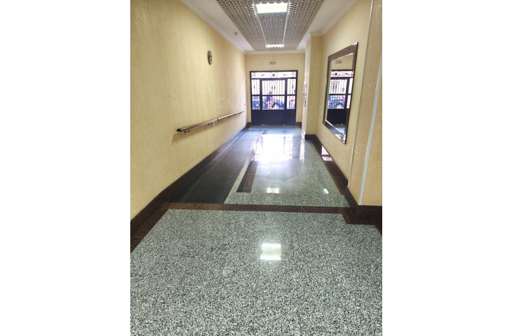 Resale - Apartment - Torrevieja - Centro