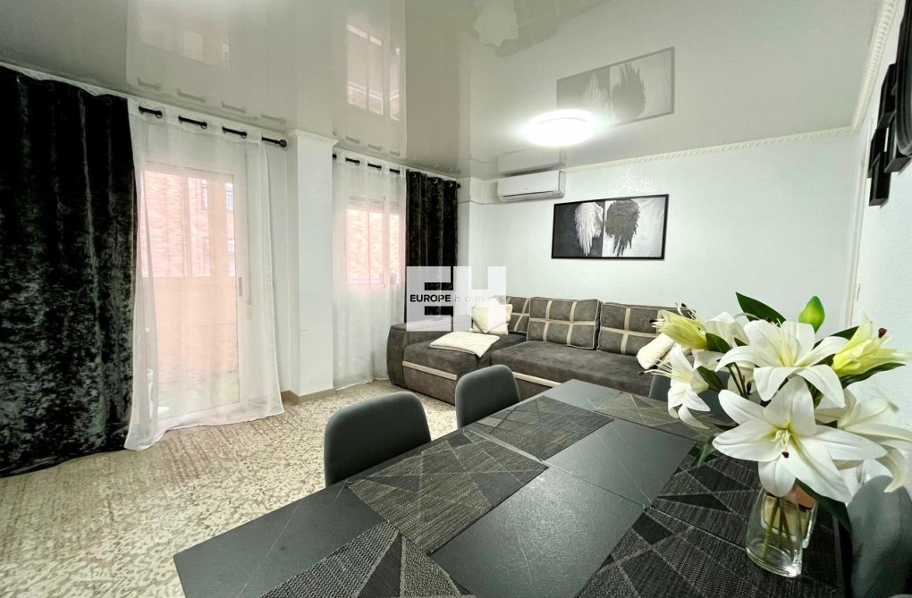 Resale - Apartment - Torrevieja - Costa Blanca