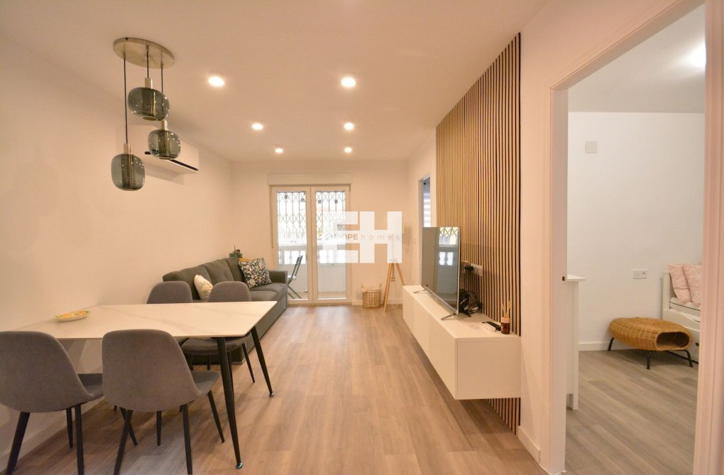 Resale - Apartment - Torrevieja - Costa Blanca