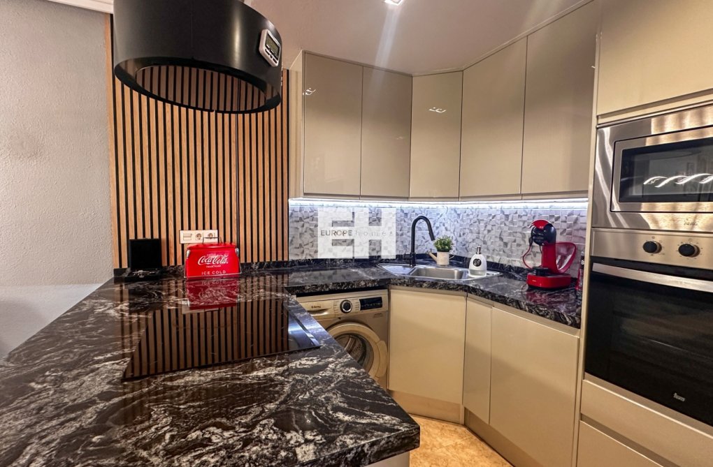 Resale - Apartment - Torrevieja - Costa Blanca