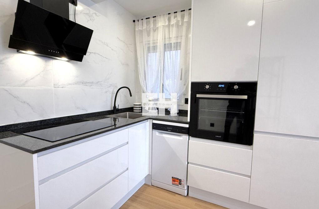 Resale - Apartment - Torrevieja - Costa Blanca