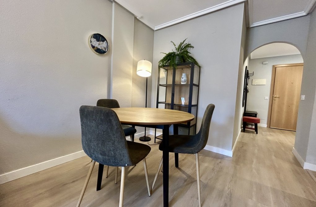 Resale - Apartment - Torrevieja - Costa Blanca