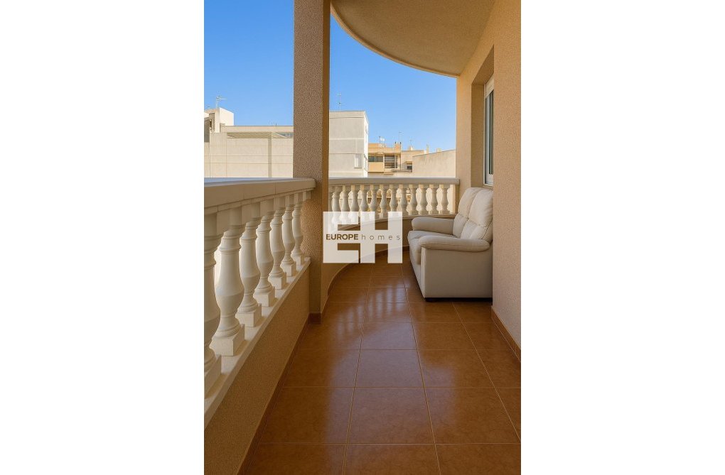 Resale - Apartment - Torrevieja - El Molino