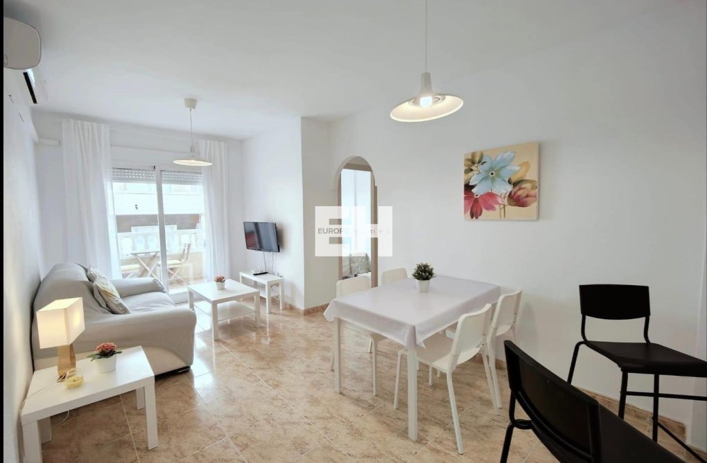 Resale - Apartment - Torrevieja - Estacion De Autobuses