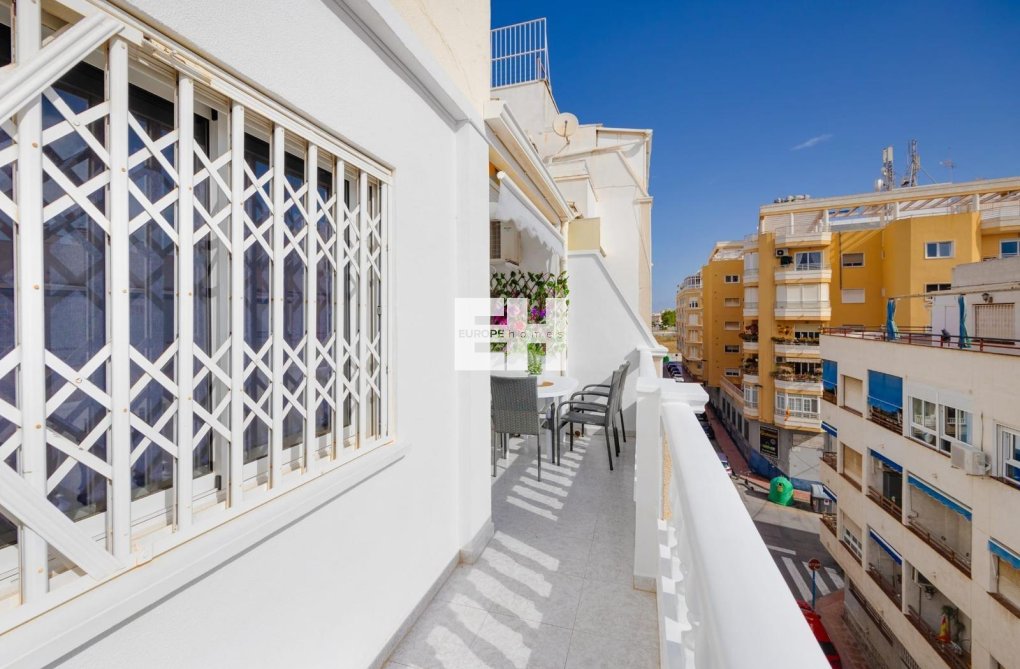 Resale - Apartment - Torrevieja - Estacion De Autobuses