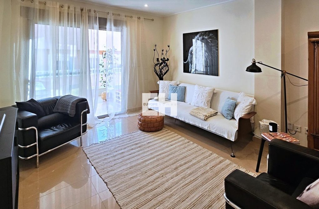 Resale - Apartment - Torrevieja - Estacion De Autobuses