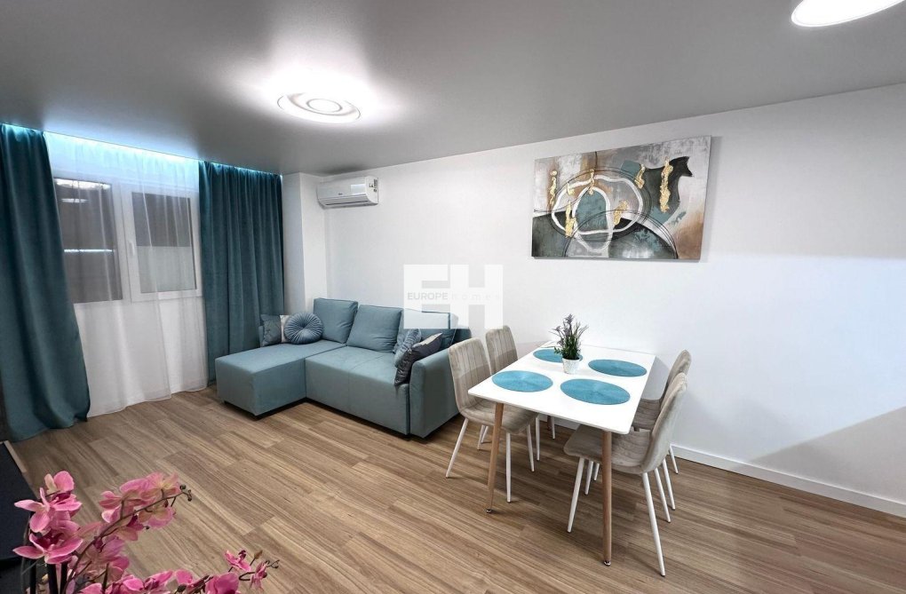 Resale - Apartment - Torrevieja - Estacion De Autobuses