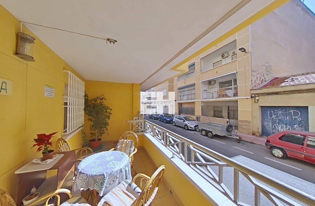 Resale - Apartment - Torrevieja - Estacion De Autobuses
