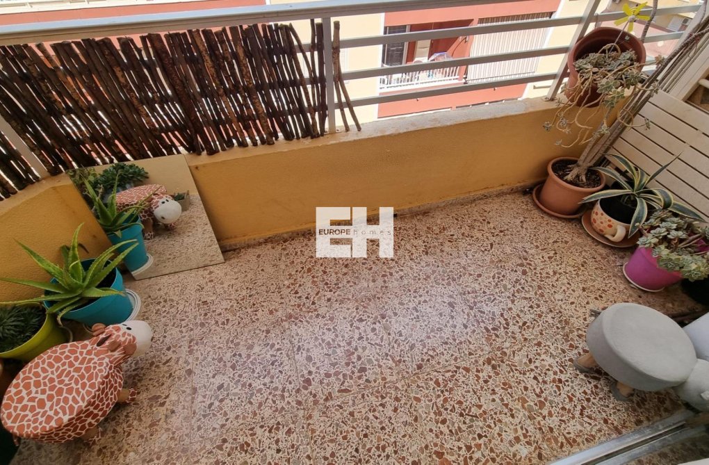 Resale - Apartment - Torrevieja - Habaneras