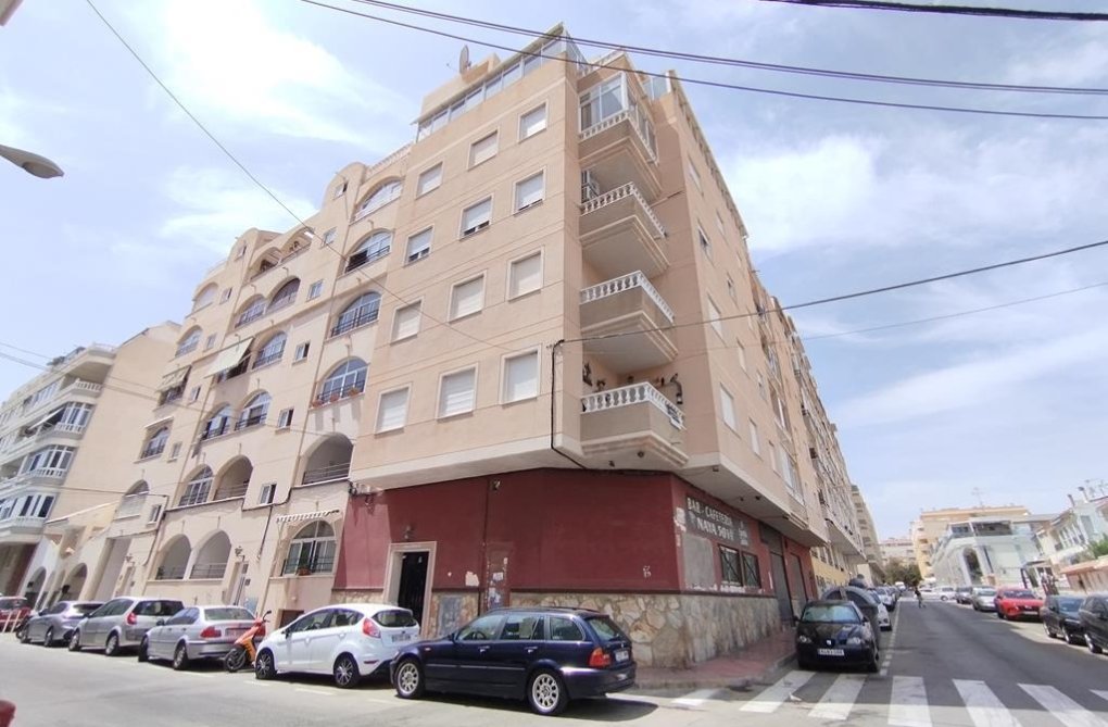 Resale - Apartment - Torrevieja - Habaneras