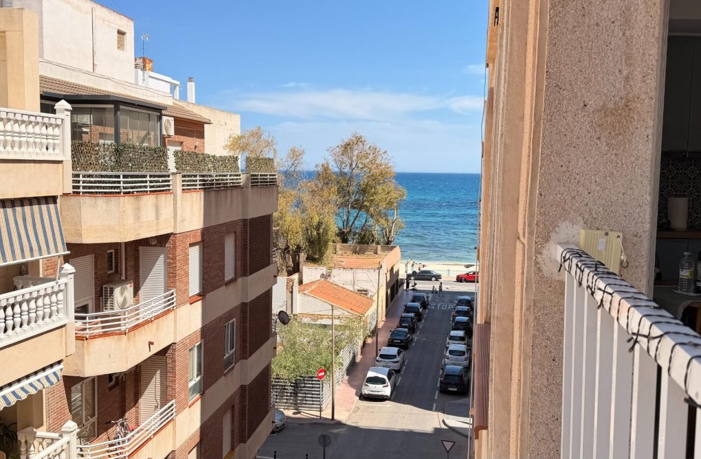 Resale - Apartment - Torrevieja - Habaneras
