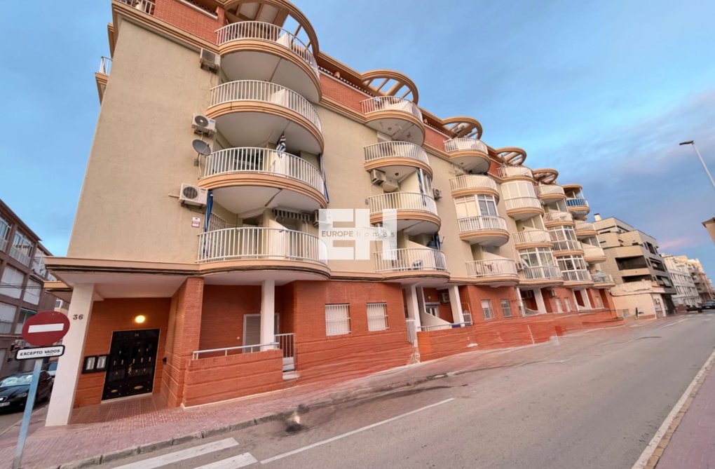 Resale - Apartment - Torrevieja - La Mata Pueblo