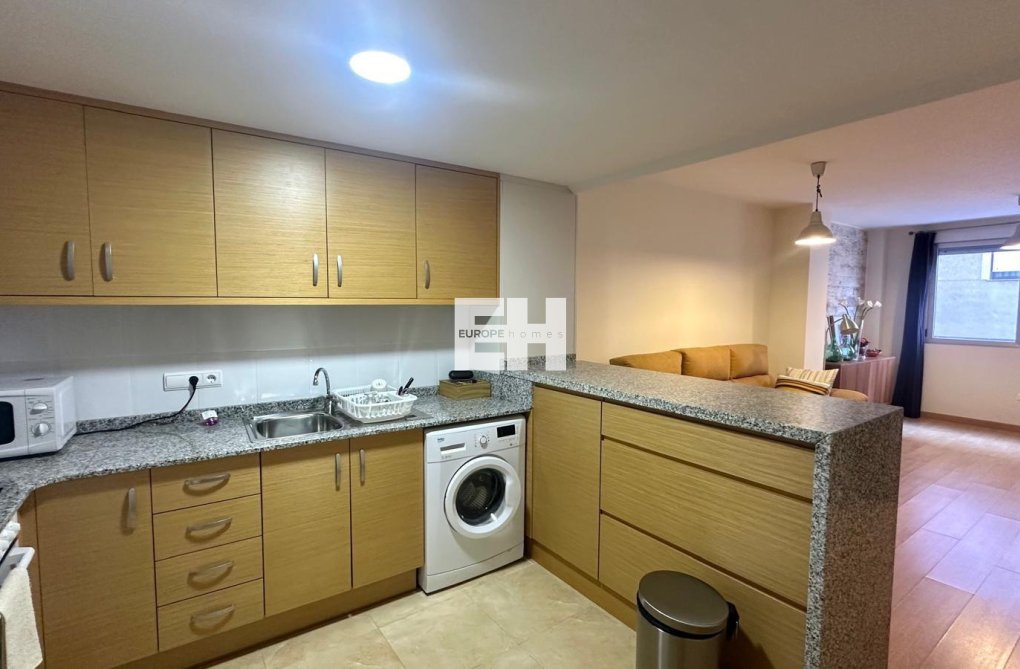 Resale - Apartment - Torrevieja - La Mata