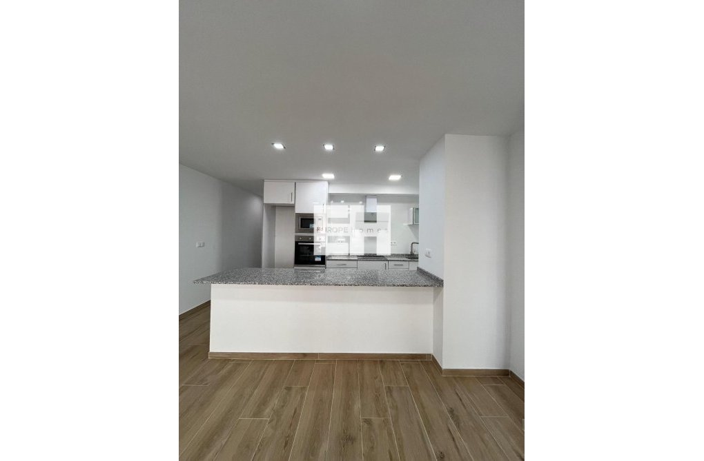 Resale - Apartment - Torrevieja - La Mata