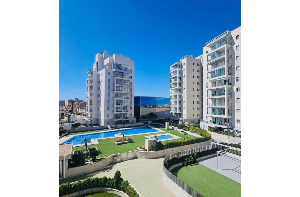 Resale - Apartment - Torrevieja - La Mata