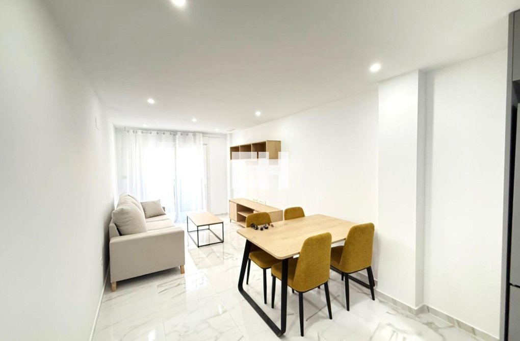 Resale - Apartment - Torrevieja - Parque De Las Naciones