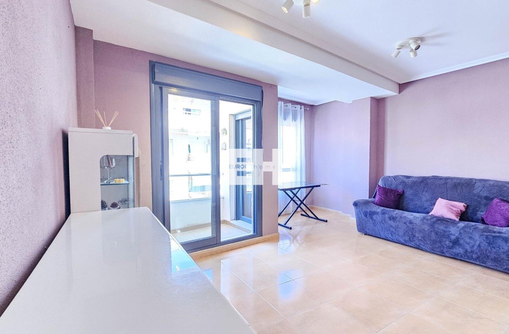 Resale - Apartment - Torrevieja - Parque De Las Naciones