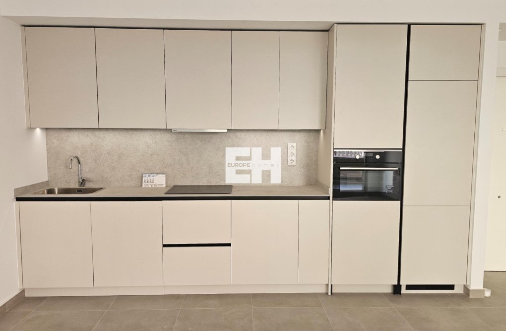 Resale - Apartment - Torrevieja - Paseo Maritimo