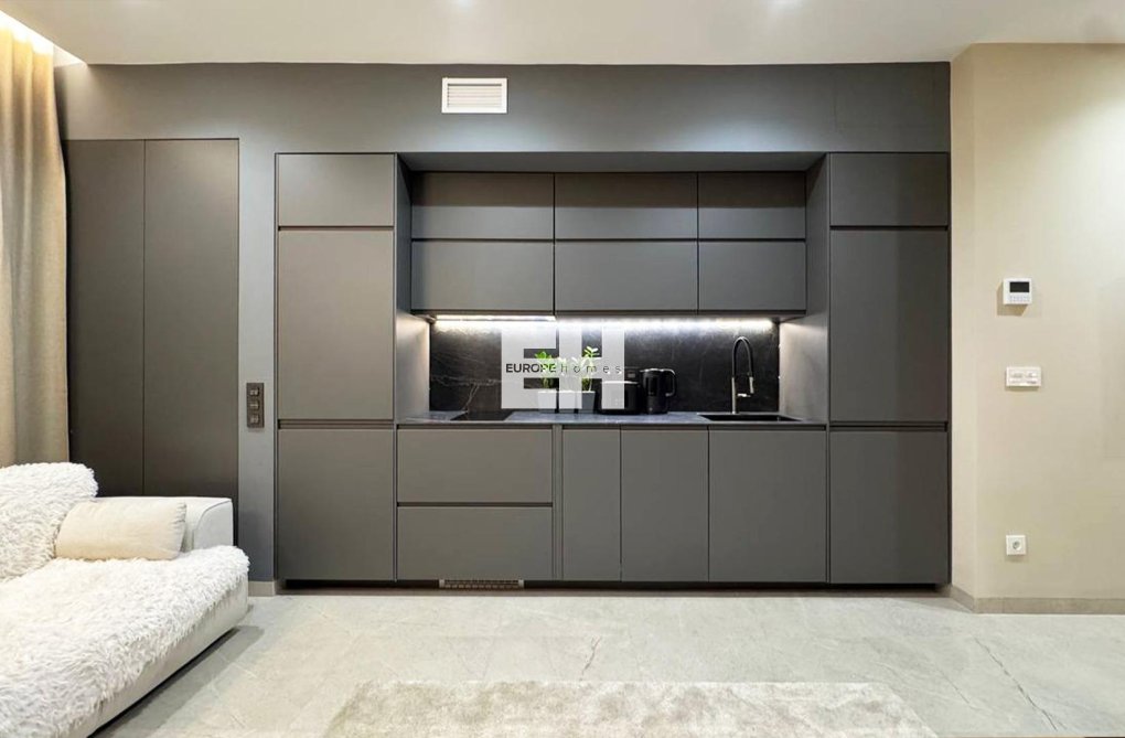 Resale - Apartment - Torrevieja - Playa de los Locos