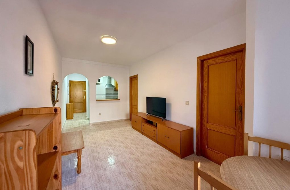 Resale - Apartment - Torrevieja - Playa de los Locos