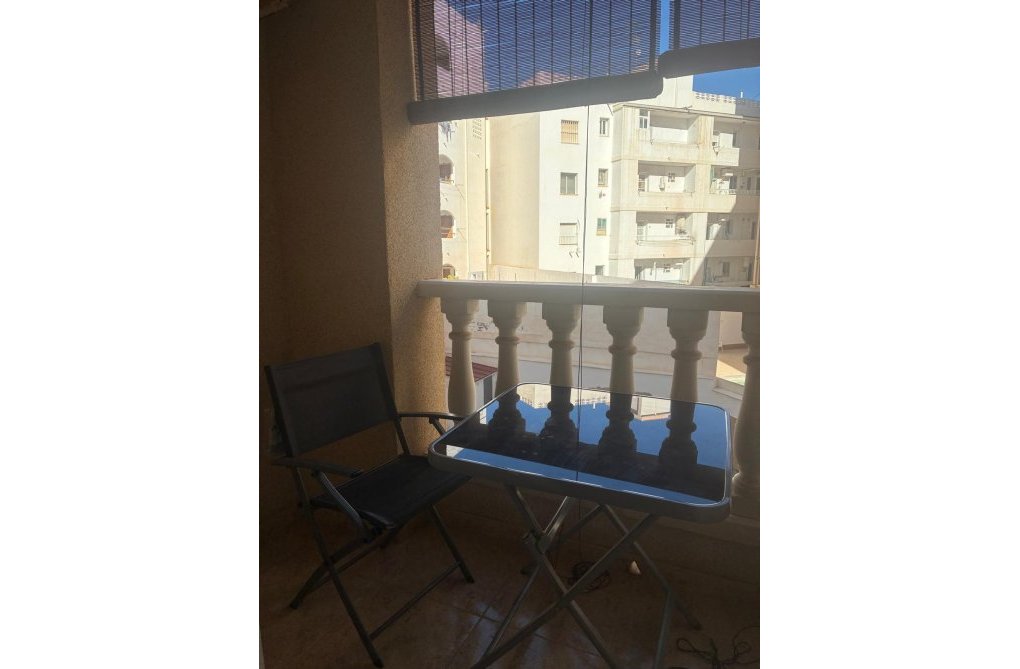 Resale - Apartment - Torrevieja - Playa de los Locos