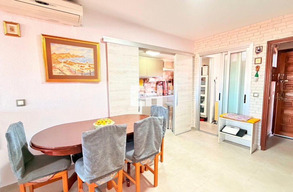 Resale - Apartment - Torrevieja - Playa de los Naúfragos