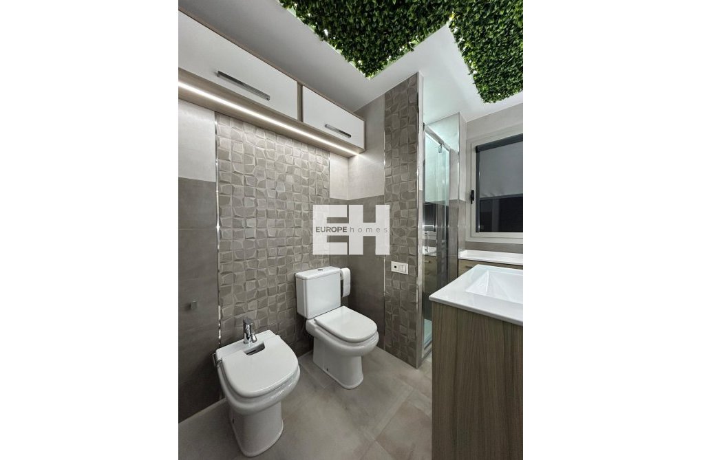 Resale - Apartment - Torrevieja - Playa del Cura