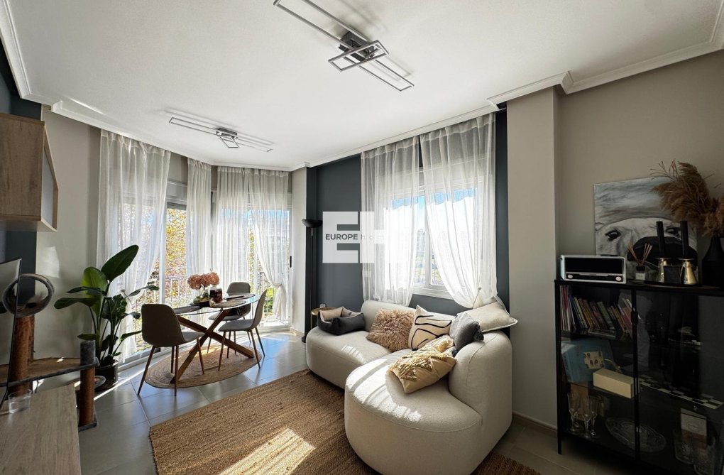 Resale - Apartment - Torrevieja - Playa del Cura