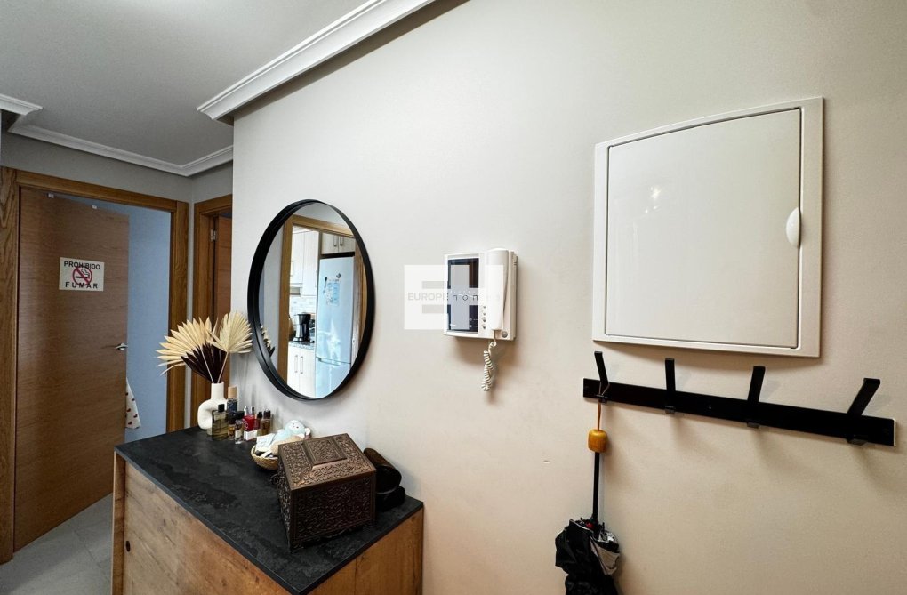 Resale - Apartment - Torrevieja - Playa del Cura
