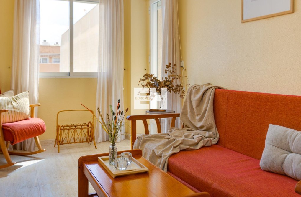 Resale - Apartment - Torrevieja - Playa del Cura