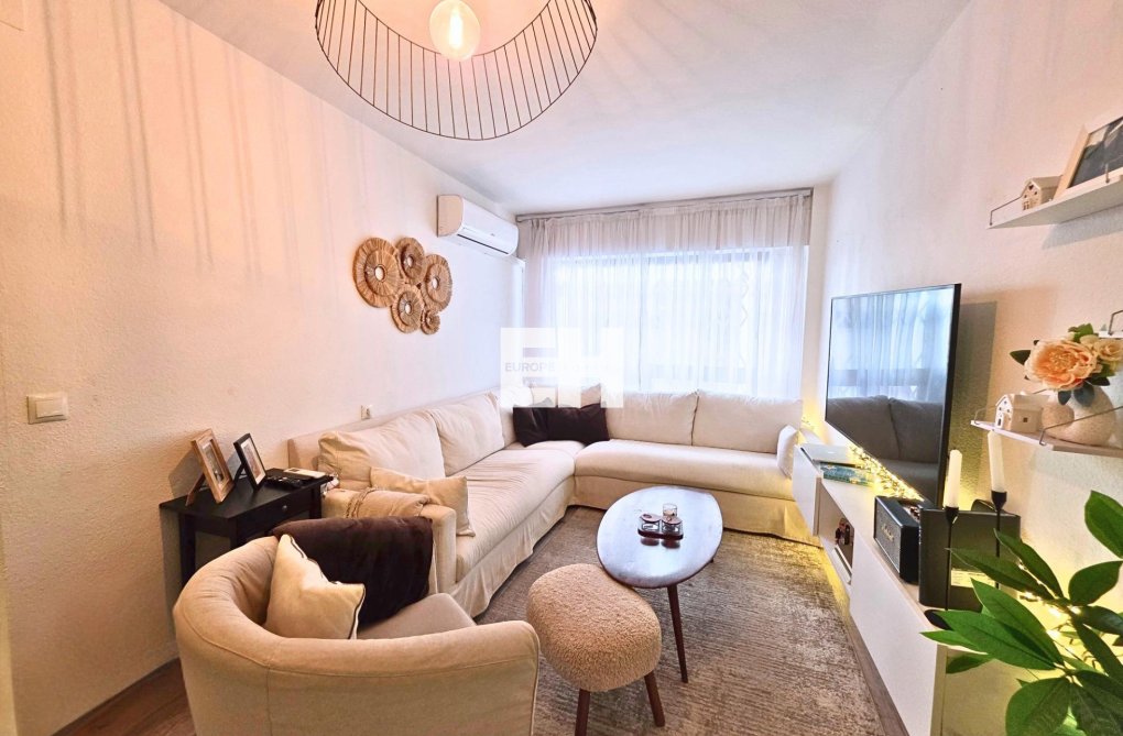 Resale - Apartment - Torrevieja - Playa del Cura