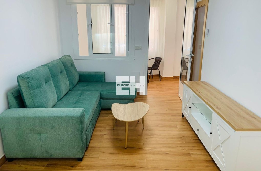 Resale - Apartment - Torrevieja - Playa del Cura