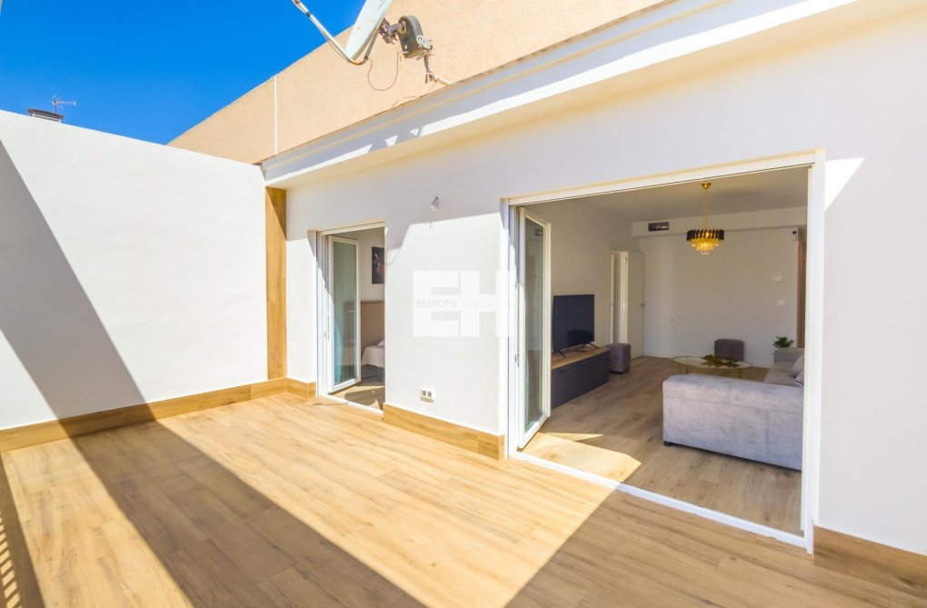 Resale - Apartment - Torrevieja - Playa del Cura