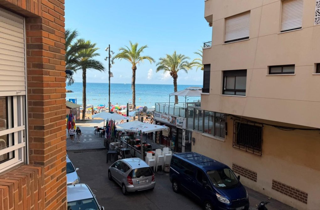 Resale - Apartment - Torrevieja - Playa del Cura