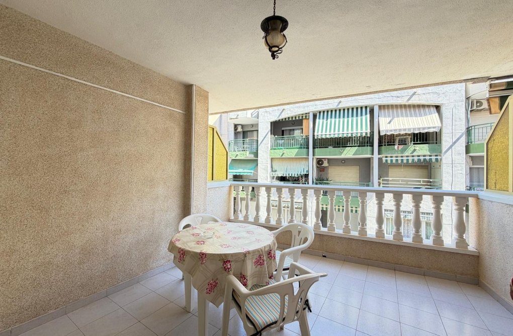 Resale - Apartment - Torrevieja - Playa del Cura