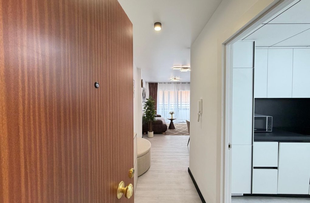 Resale - Apartment - Torrevieja - Playa del Cura