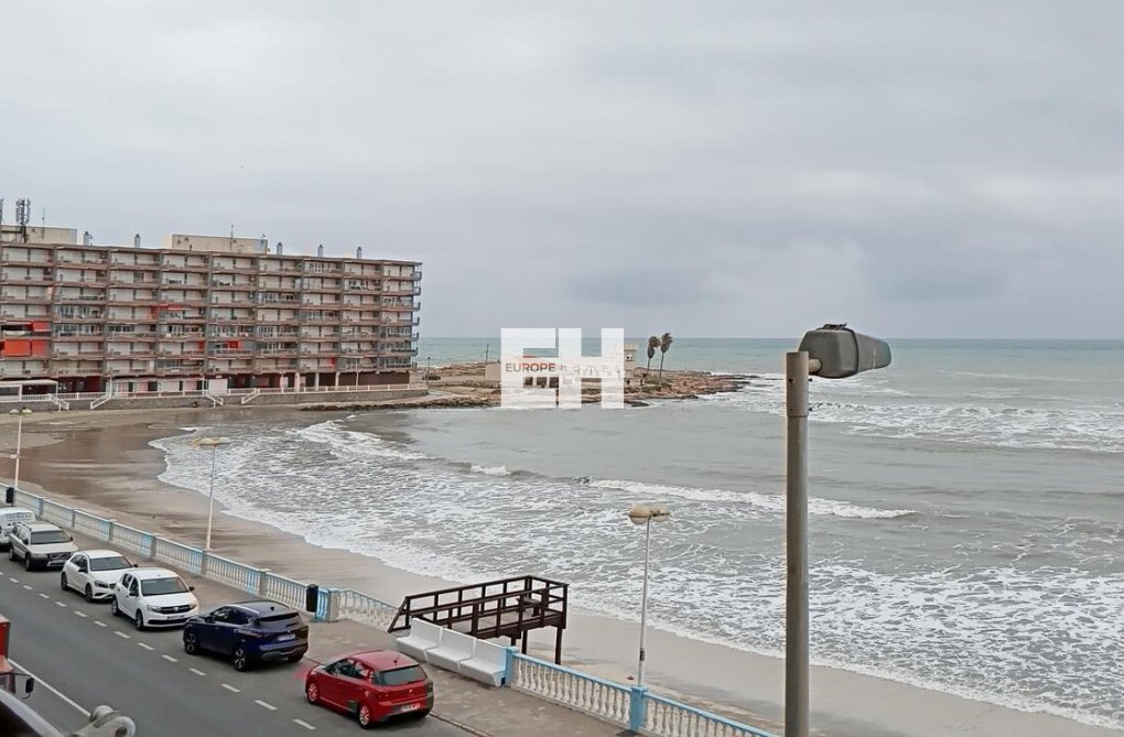 Resale - Apartment - Torrevieja - PLAYA LOS LOCOS