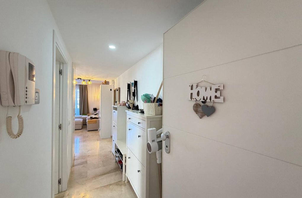 Resale - Apartment - Torrevieja - Punta Prima