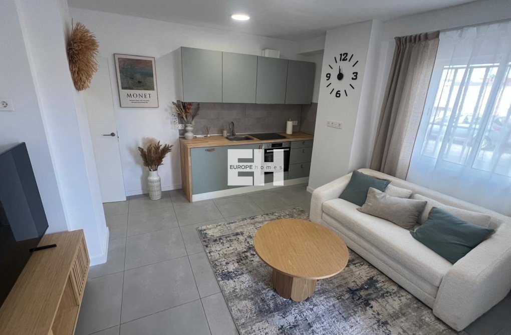 Resale - Apartment - Torrevieja - Zona Los Frutales