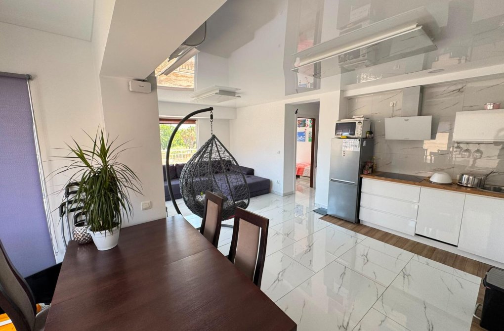 Resale - Apartment - Torrevieja - Zona Los Frutales