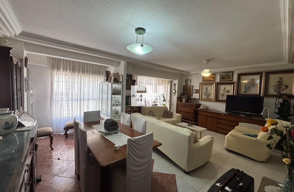 Resale - Apartment - Torrevieja