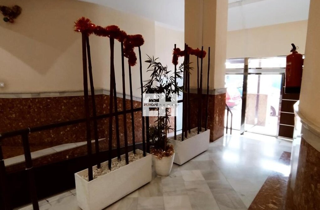 Resale - Apartment - Torrevieja