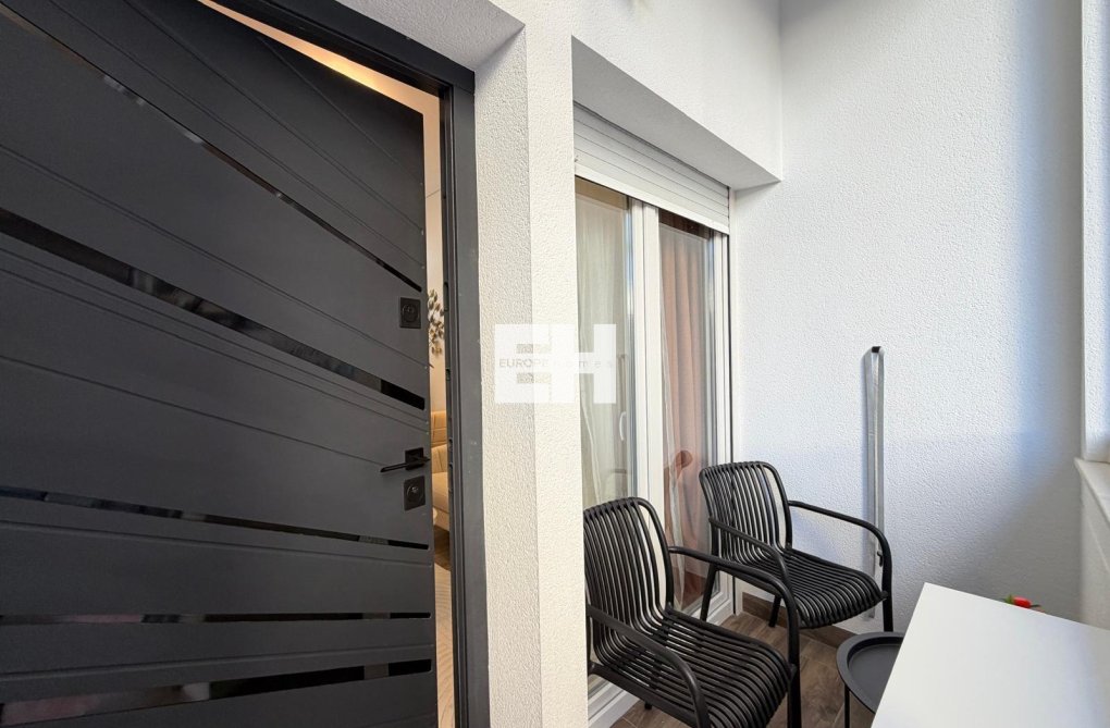 Resale - Apartment - Torrevieja
