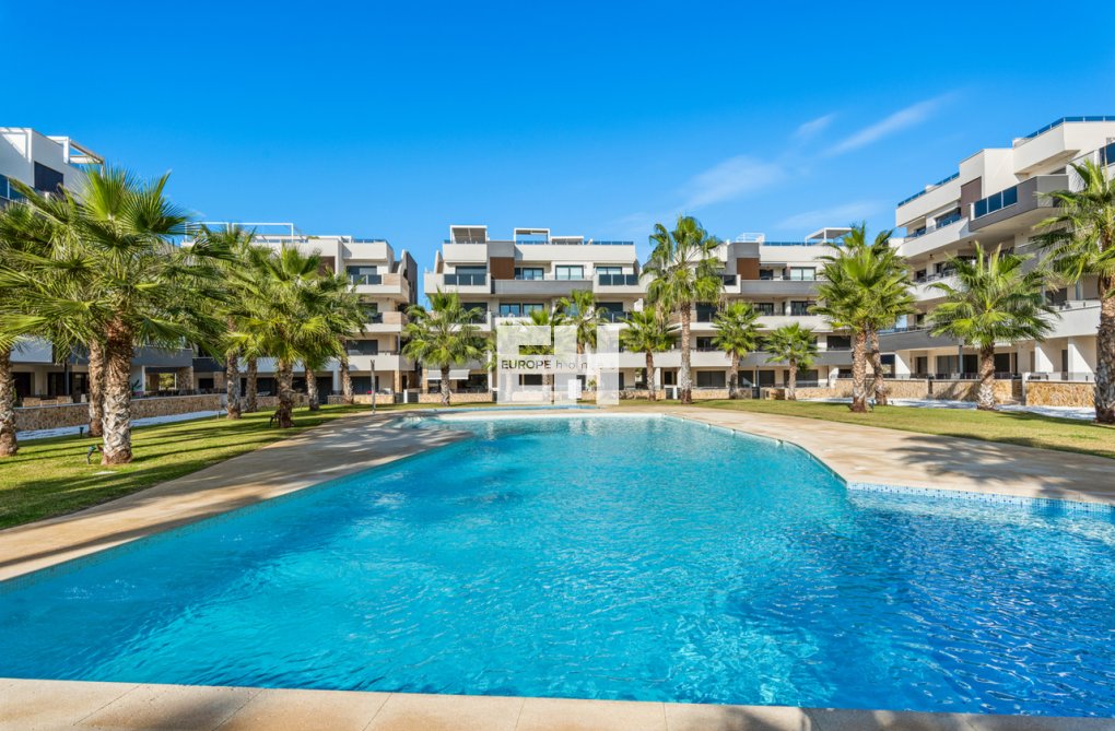 Resale - Apartment - Villamartin - Costa Blanca