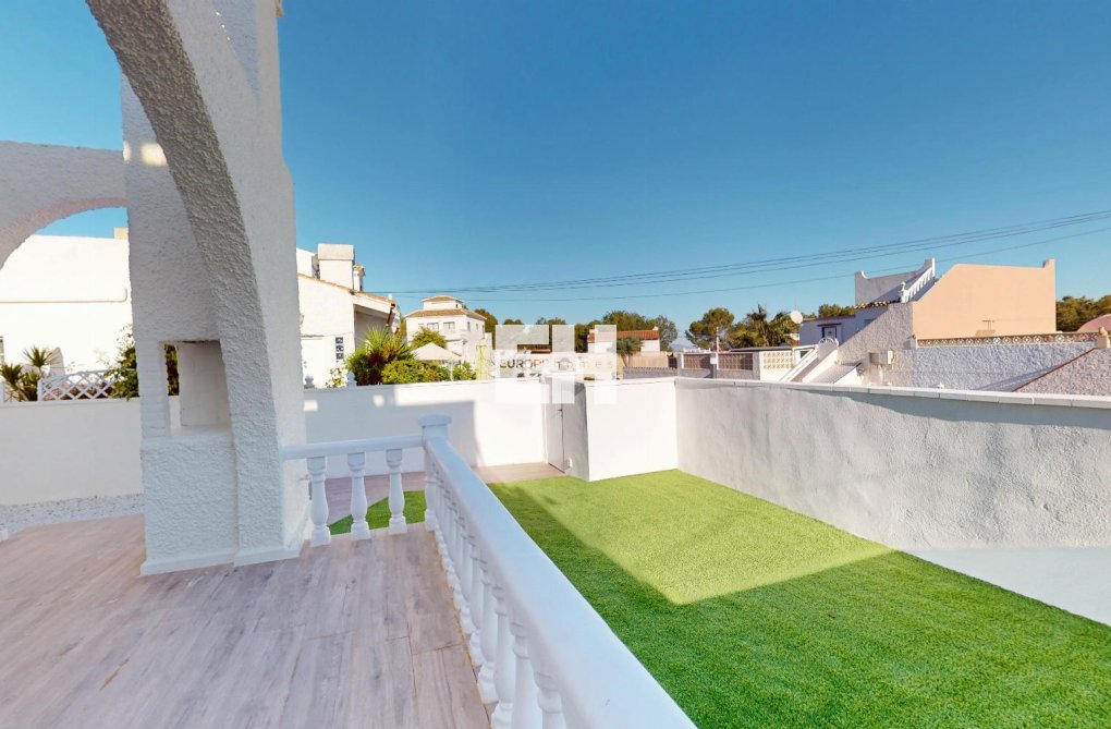 Resale - Bungalow - Orihuela Costa - Costa Blanca
